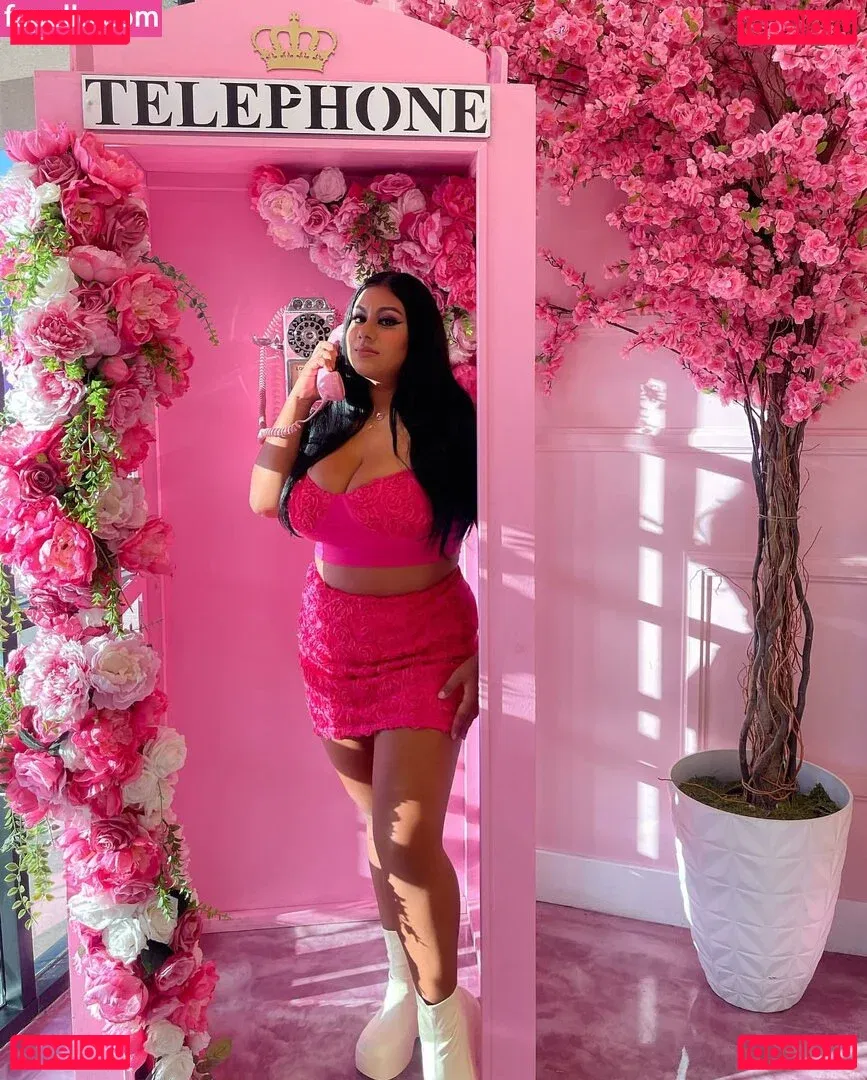 Dulce Castaneda Onlyfans Photo Gallery 