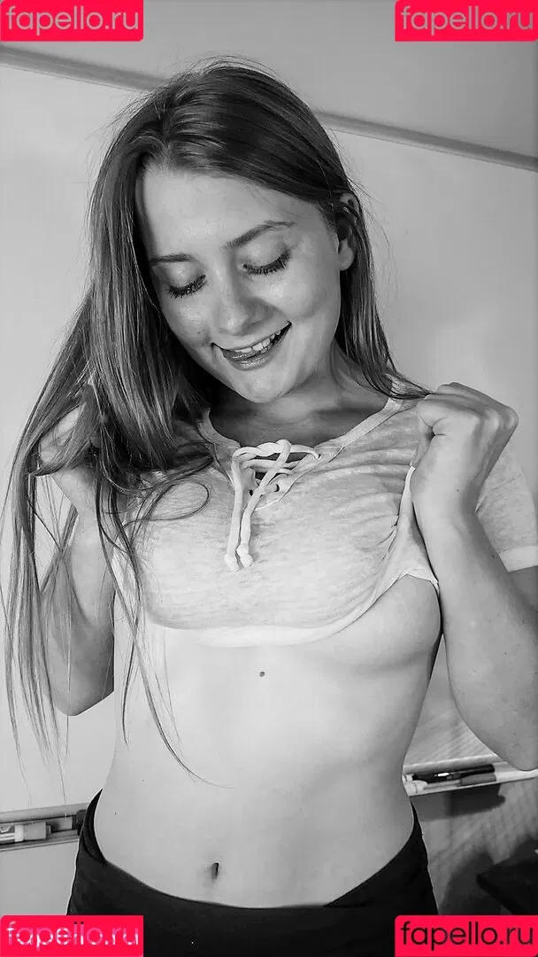 emmisppv Onlyfans Photo Gallery 