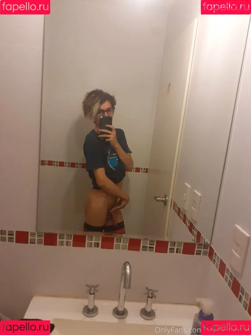 gayasslawren Onlyfans Photo Gallery 