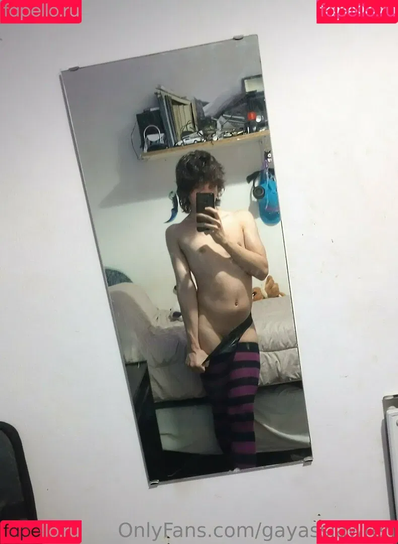 gayasslawren Onlyfans Photo Gallery 