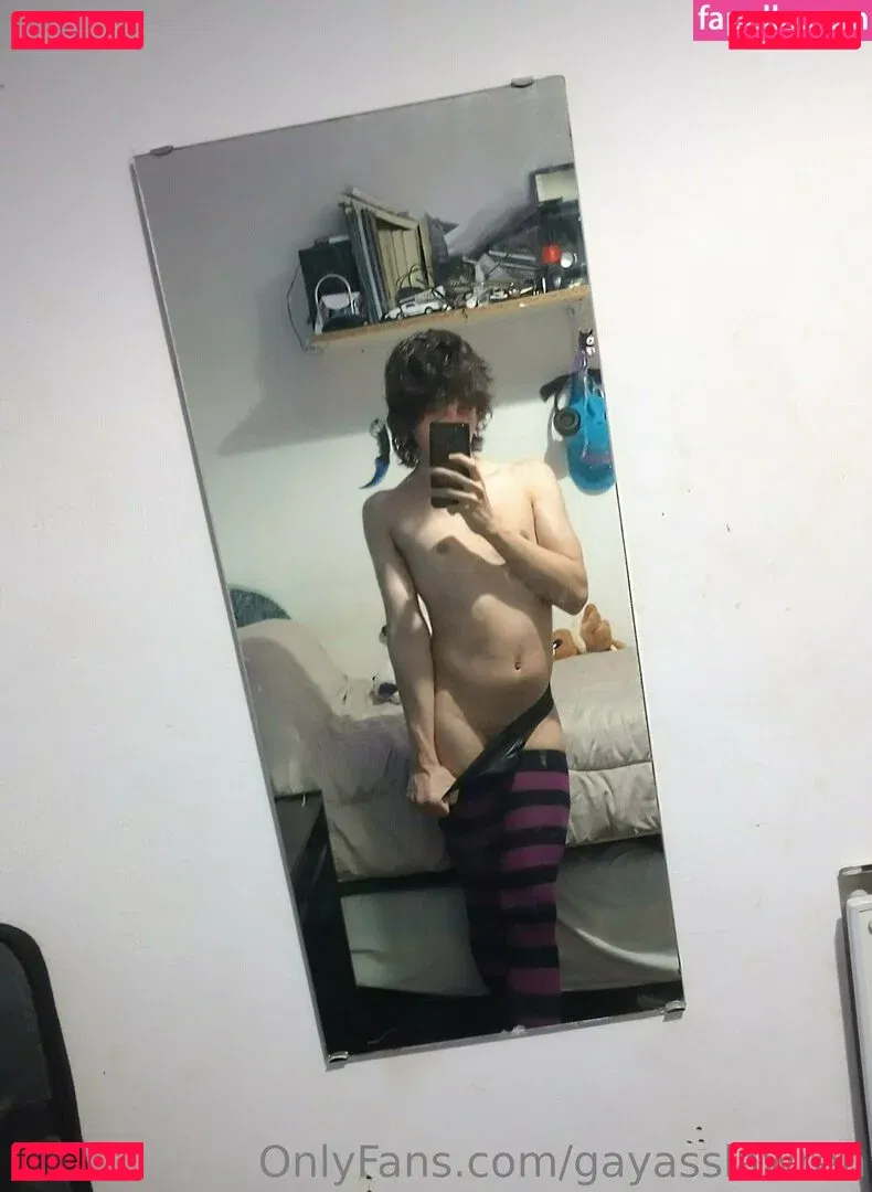 gayasslawren Onlyfans Photo Gallery 