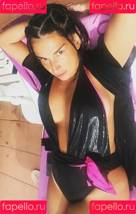 Claudia Letizia Onlyfans Photo Gallery 