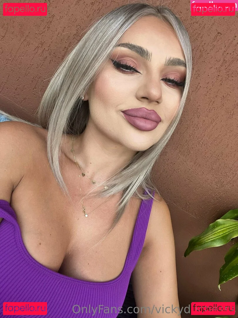vickyduchesss Onlyfans Photo Gallery 