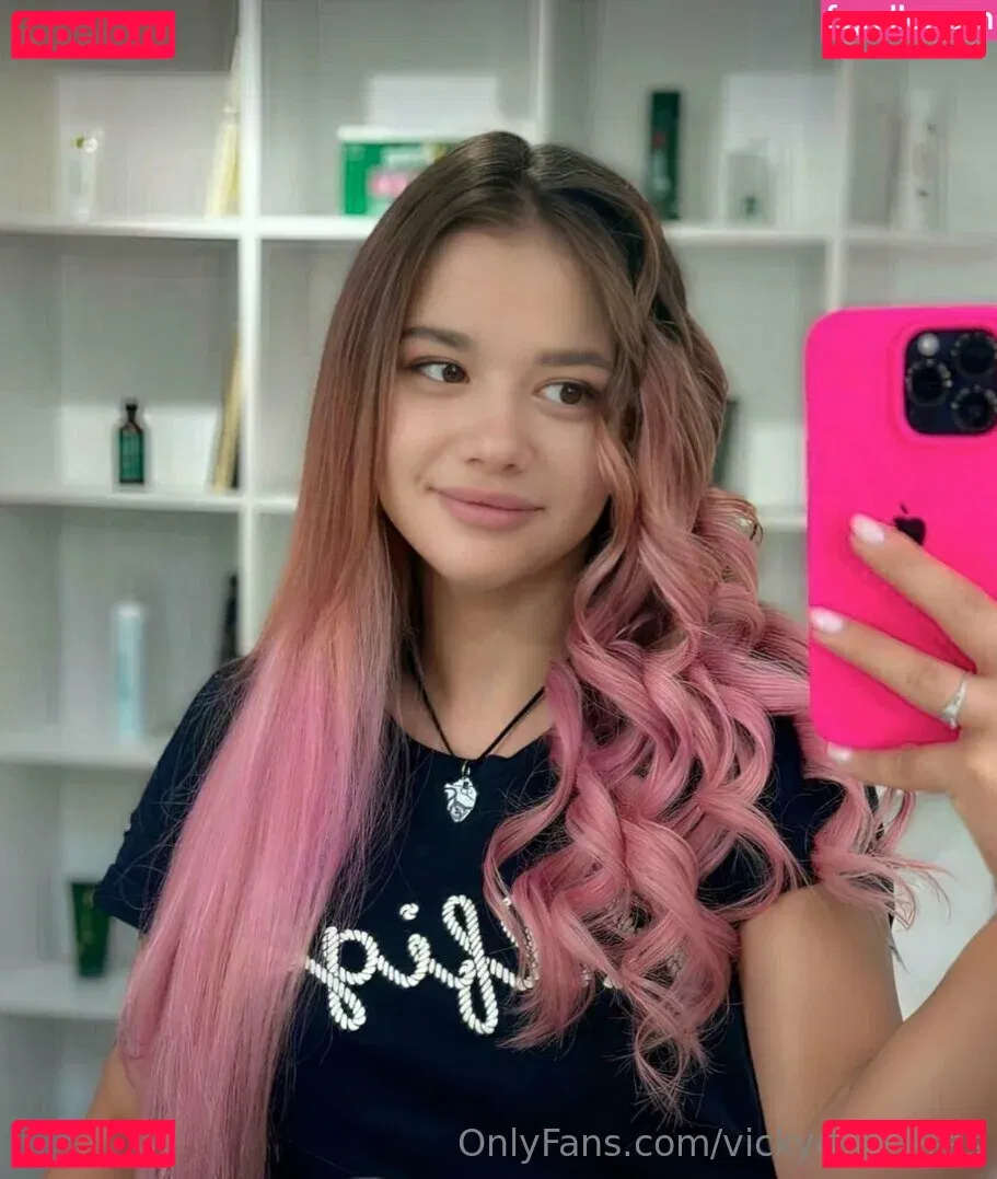 vickyduchesss Onlyfans Photo Gallery 