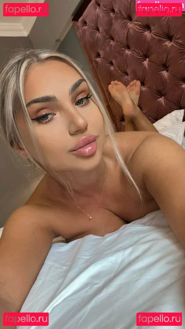 vickyduchesss Onlyfans Photo Gallery 