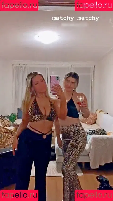 Ariel D Onlyfans Photo Gallery 