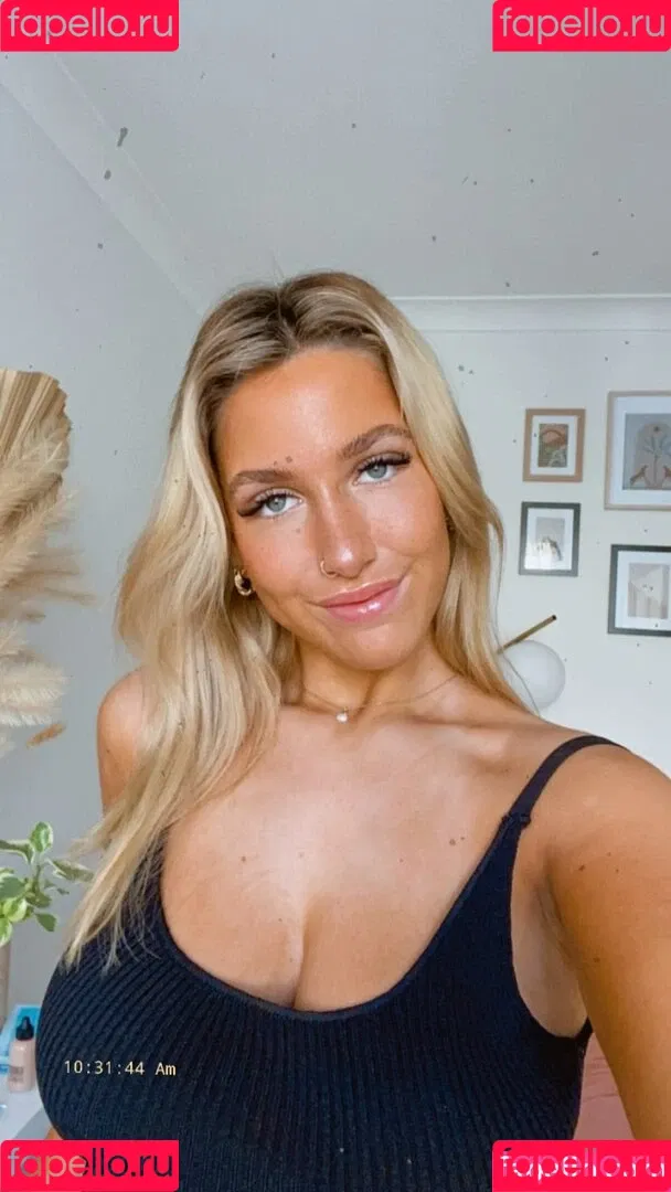 Ariel D Onlyfans Photo Gallery 