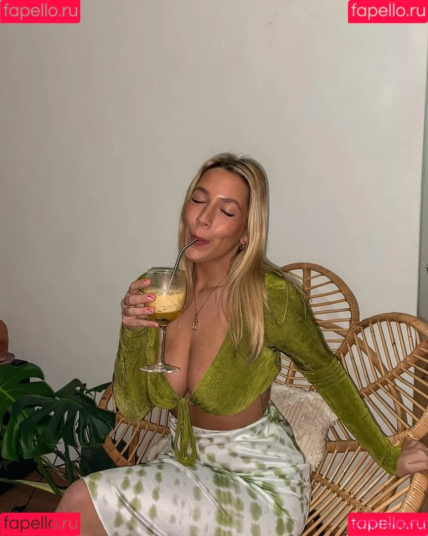 Ariel D Onlyfans Photo Gallery 