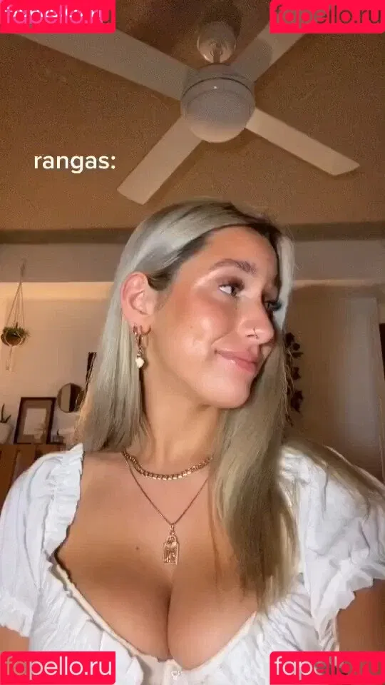 Ariel D Onlyfans Photo Gallery 