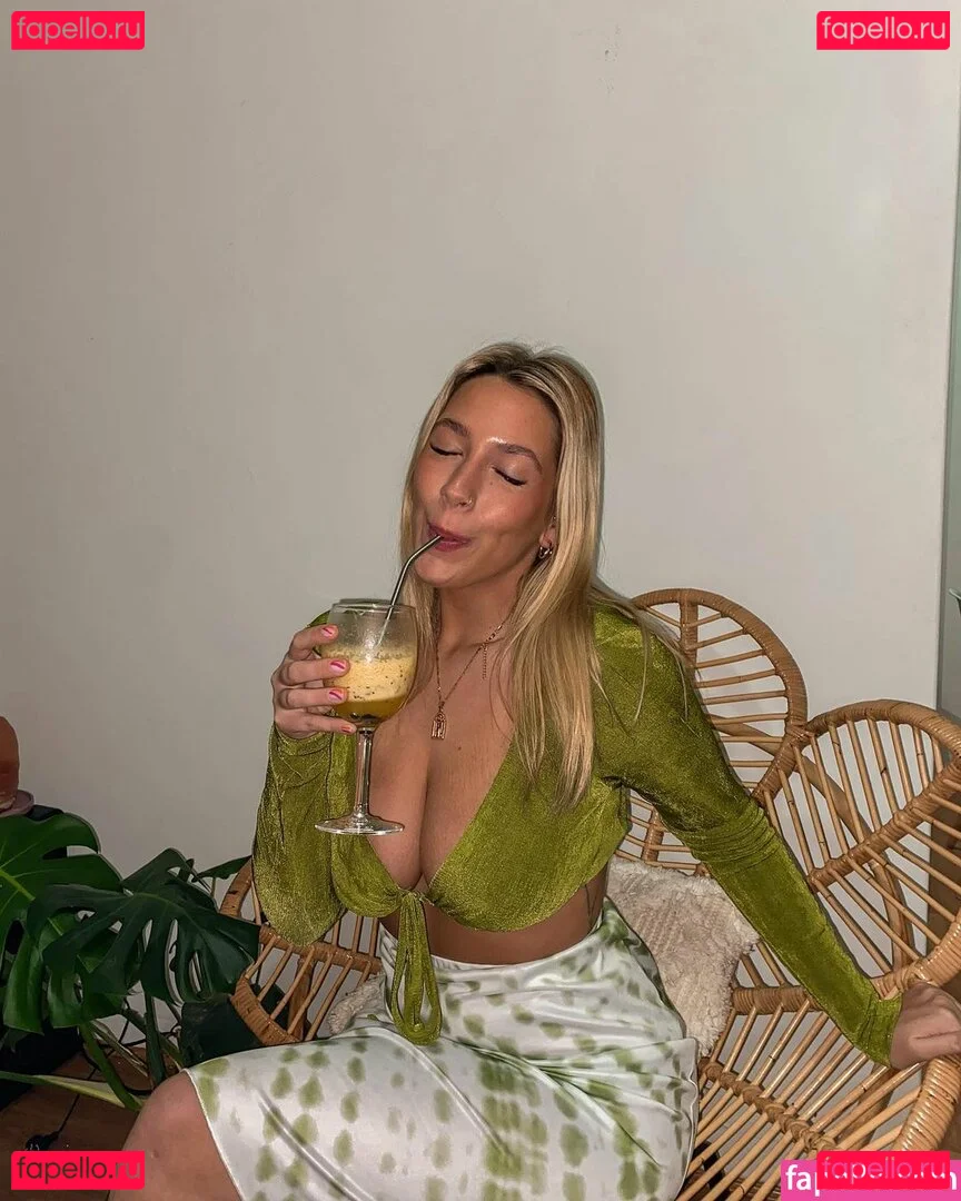 Ariel D Onlyfans Photo Gallery 