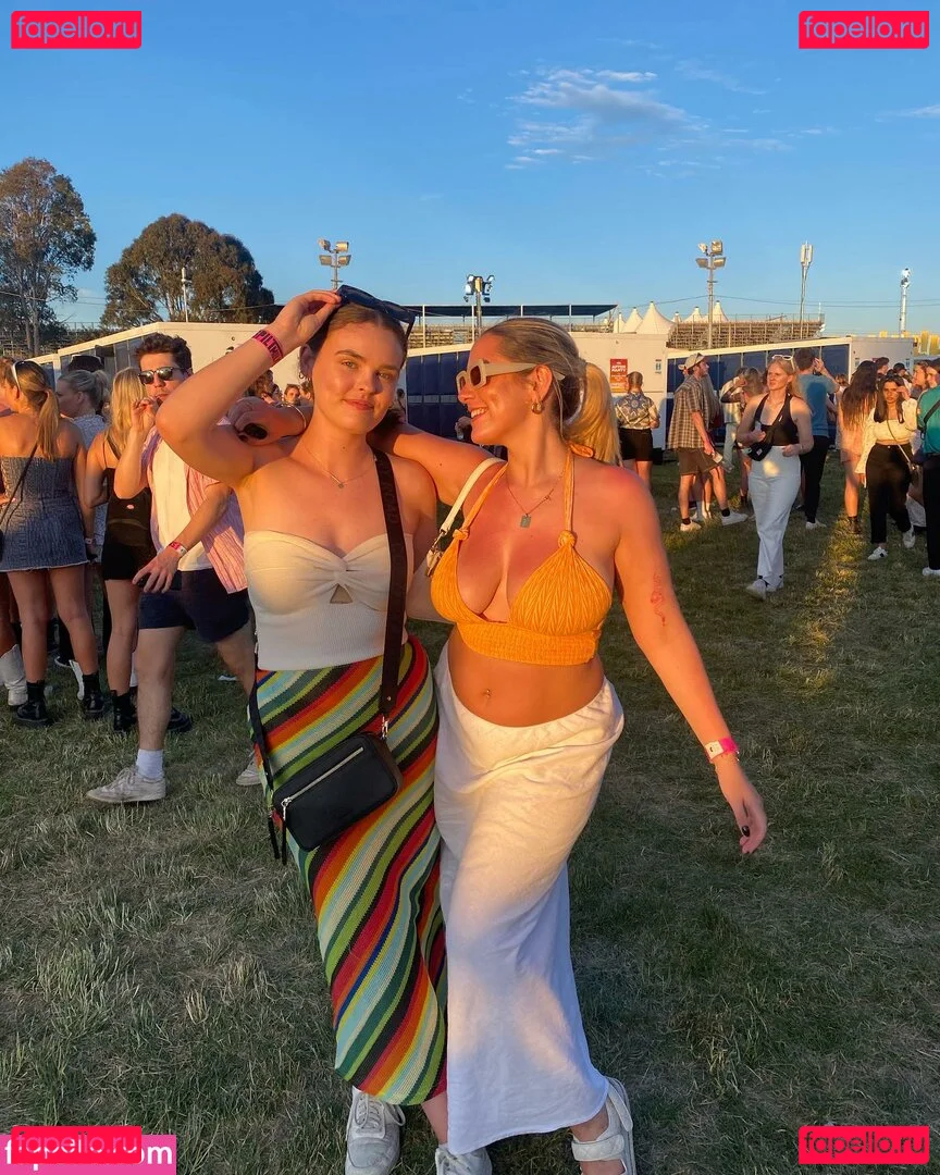 Ariel D Onlyfans Photo Gallery 