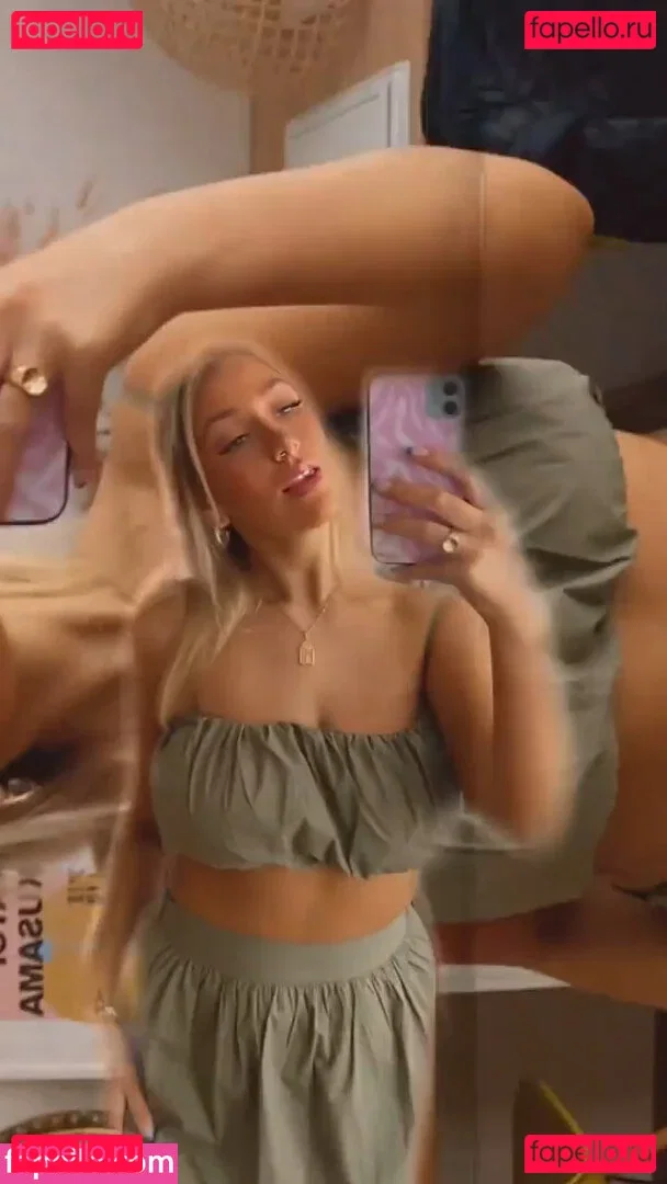 Ariel D Onlyfans Photo Gallery 