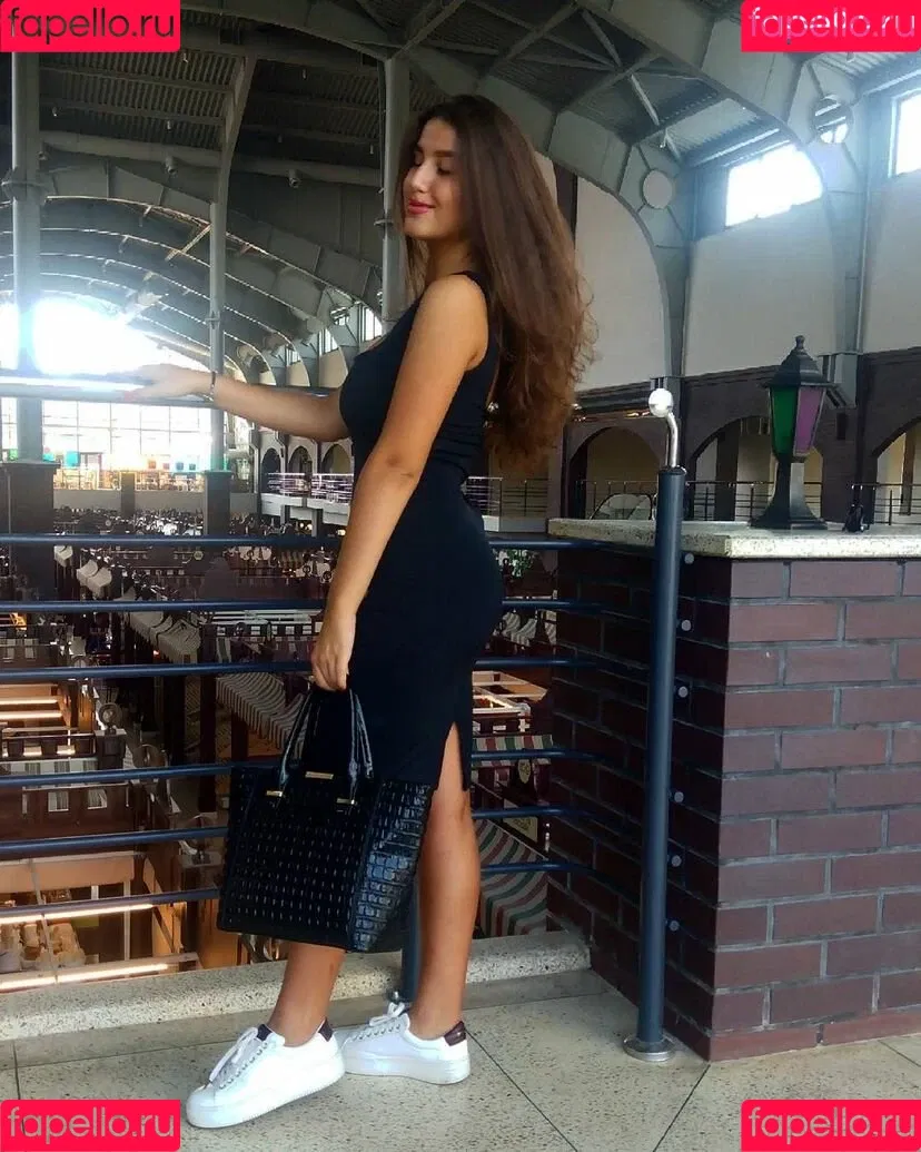 Valeriia Simavonian Onlyfans Photo Gallery 