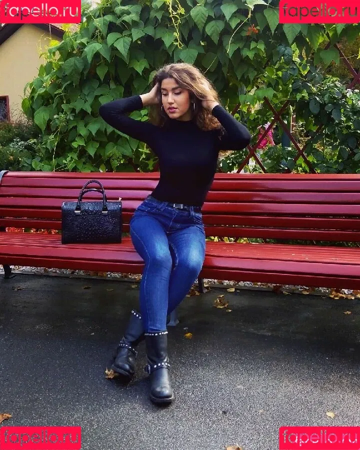 Valeriia Simavonian Onlyfans Photo Gallery 