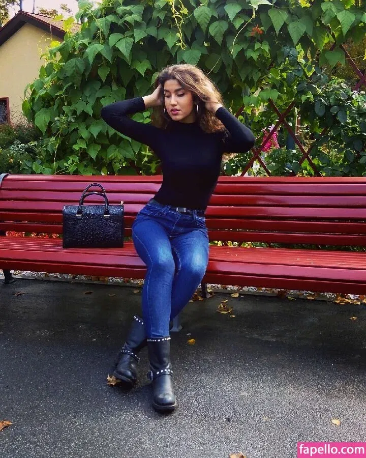 Valeriia Simavonian Onlyfans Photo Gallery 