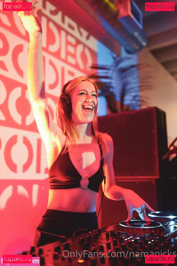 namanicks Onlyfans Photo Gallery 