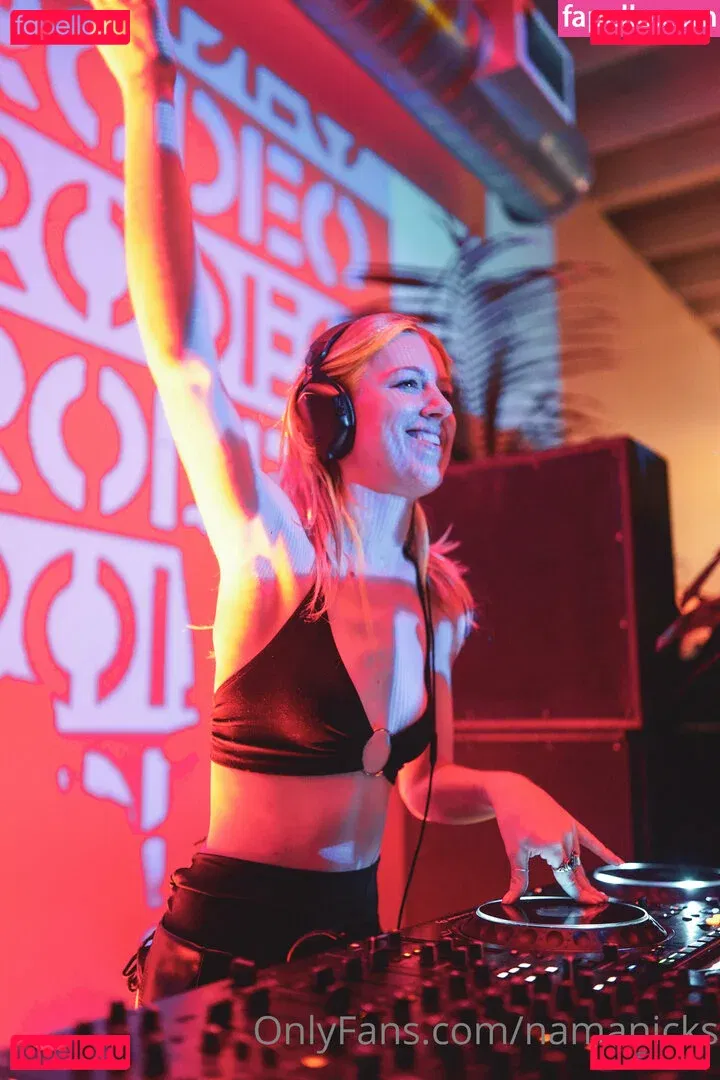 namanicks Onlyfans Photo Gallery 