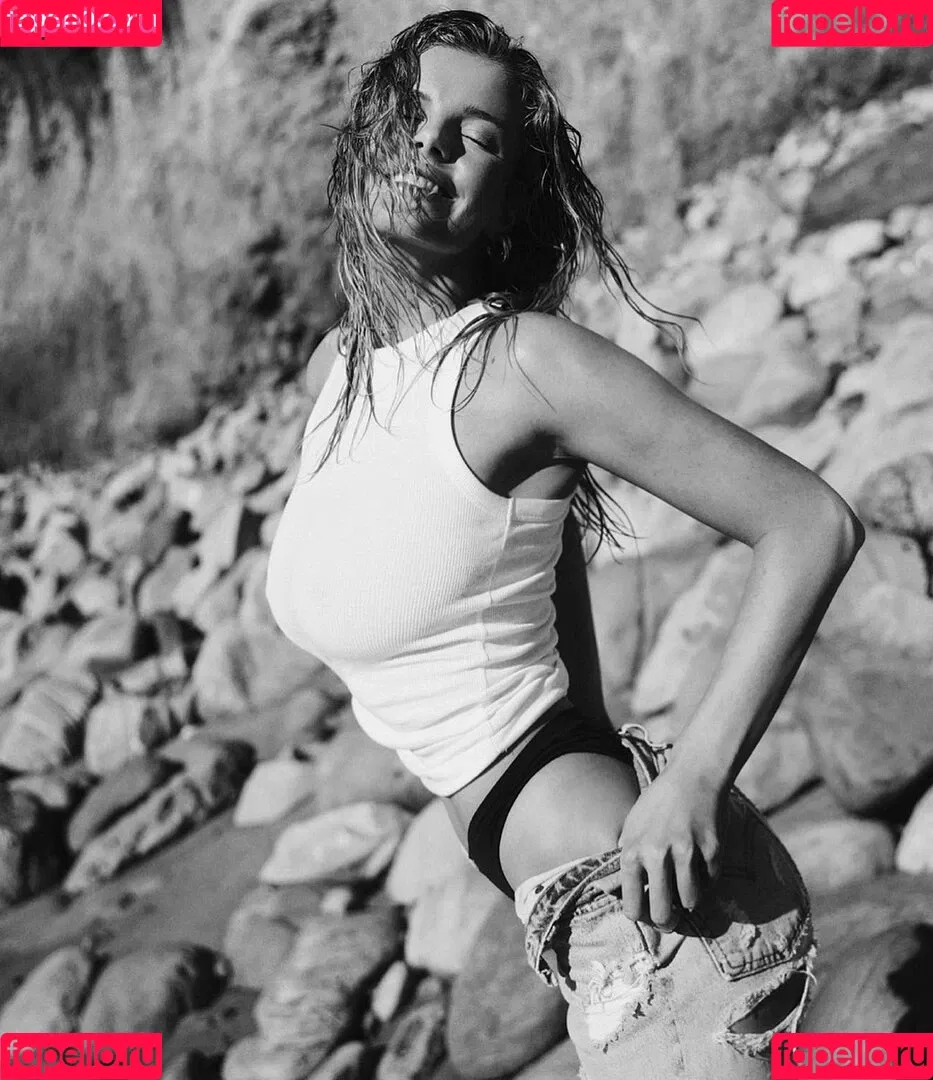 Mckenzie Hewson Onlyfans Photo Gallery 