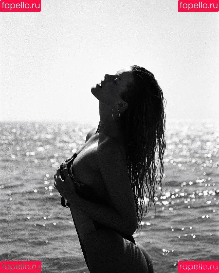 Mckenzie Hewson Onlyfans Photo Gallery 
