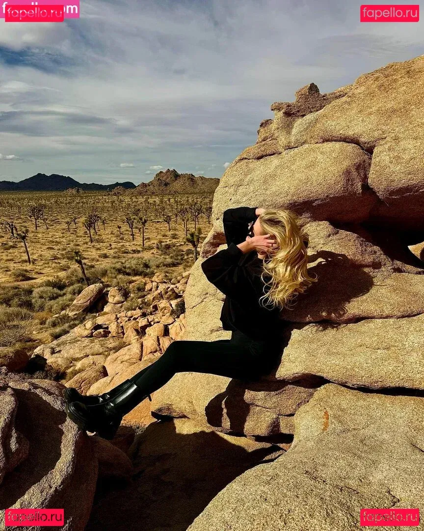 Mckenzie Hewson Onlyfans Photo Gallery 