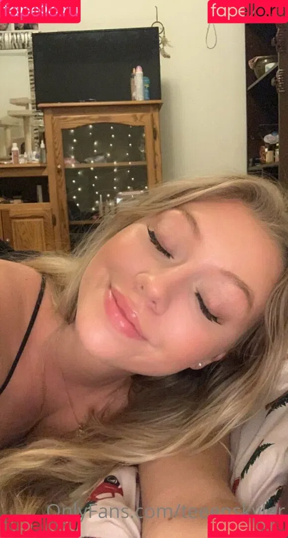 teeenskyler Onlyfans Photo Gallery 