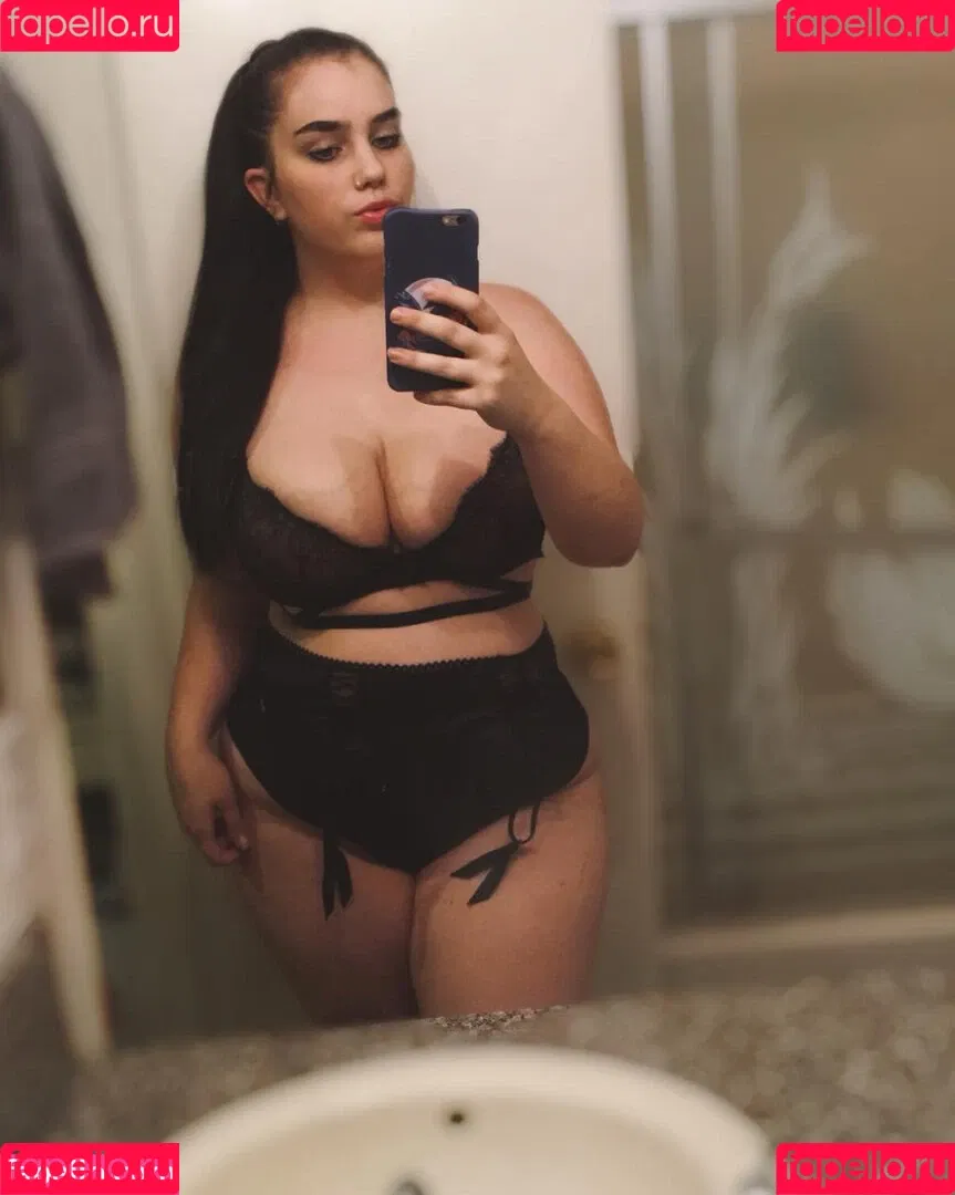 Nikkimichay Onlyfans Photo Gallery 