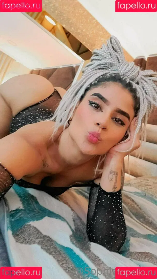 sophia.lhorens Onlyfans Photo Gallery 