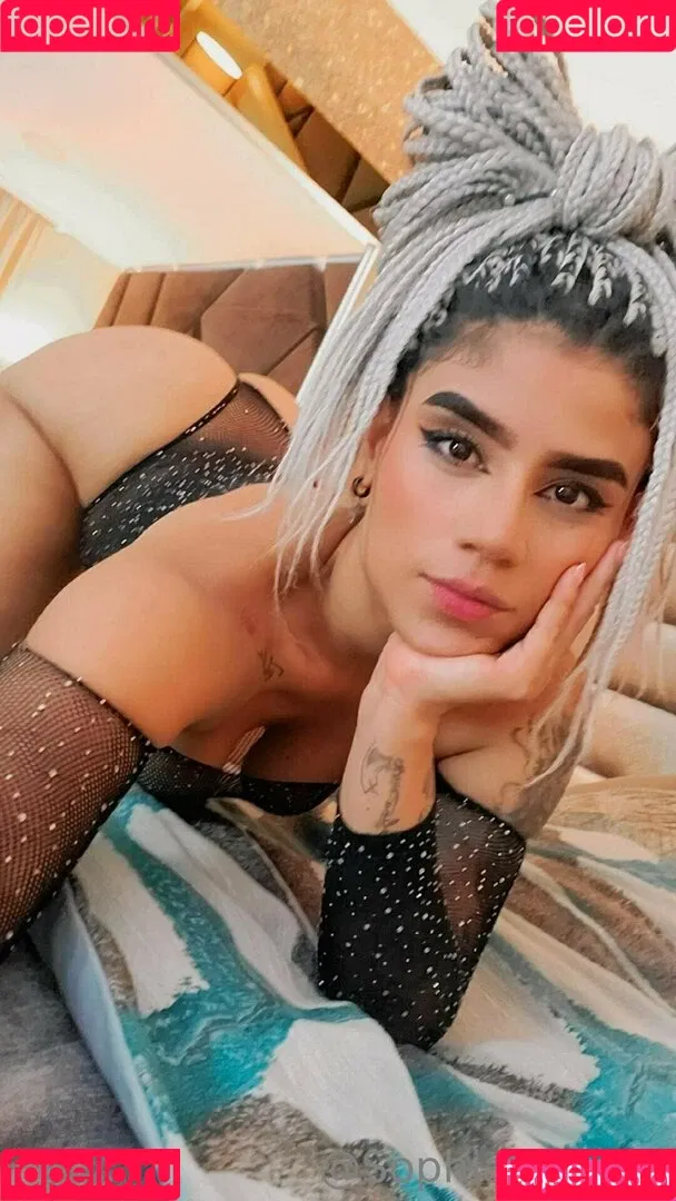sophia.lhorens Onlyfans Photo Gallery 