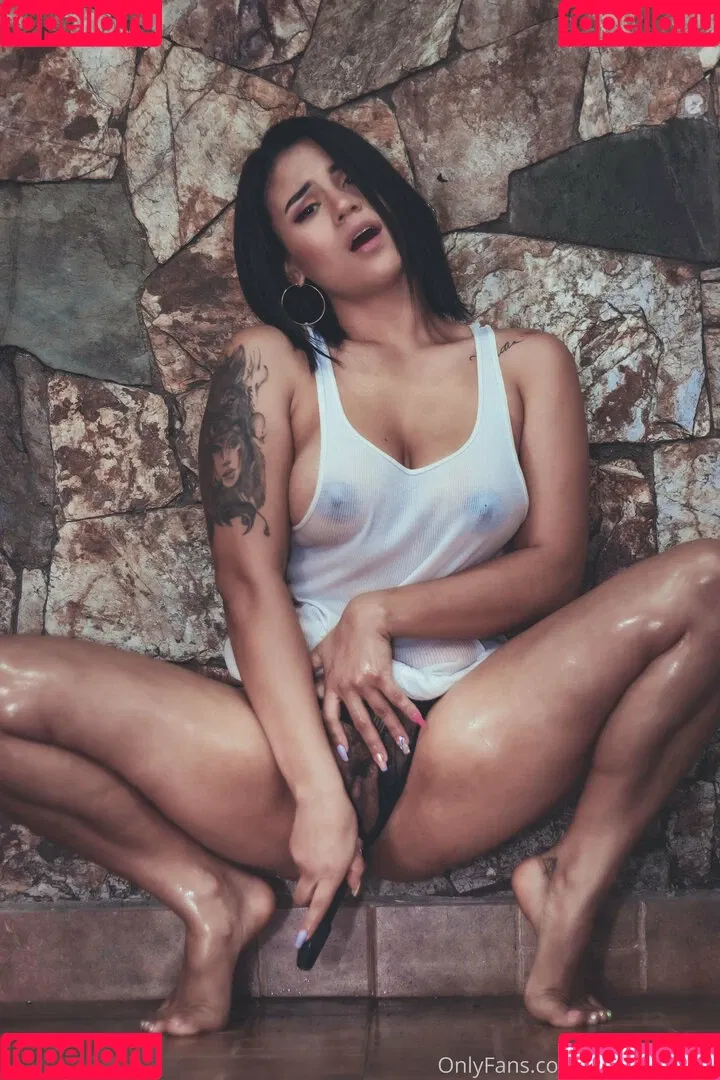 sophia.lhorens Onlyfans Photo Gallery 