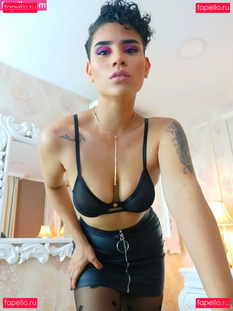 sophia.lhorens Onlyfans Photo Gallery 