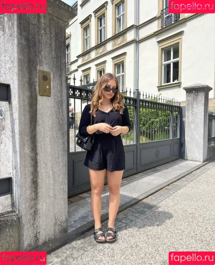 Alinamour Onlyfans Photo Gallery 