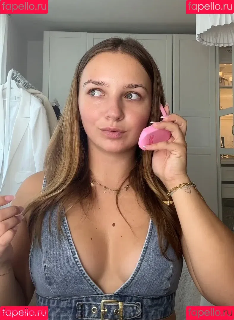 Alinamour Onlyfans Photo Gallery 