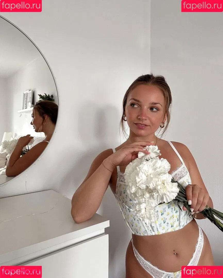 Alinamour Onlyfans Photo Gallery 