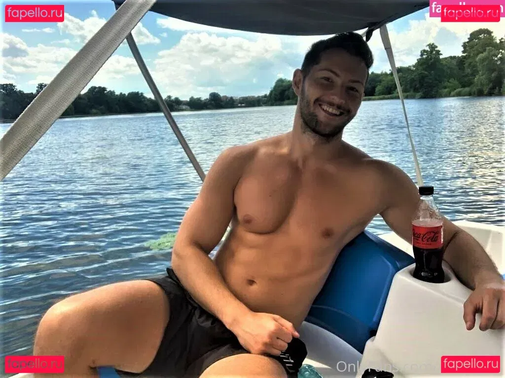 marius94 Onlyfans Photo Gallery 