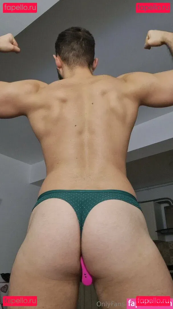 marius94 Onlyfans Photo Gallery 