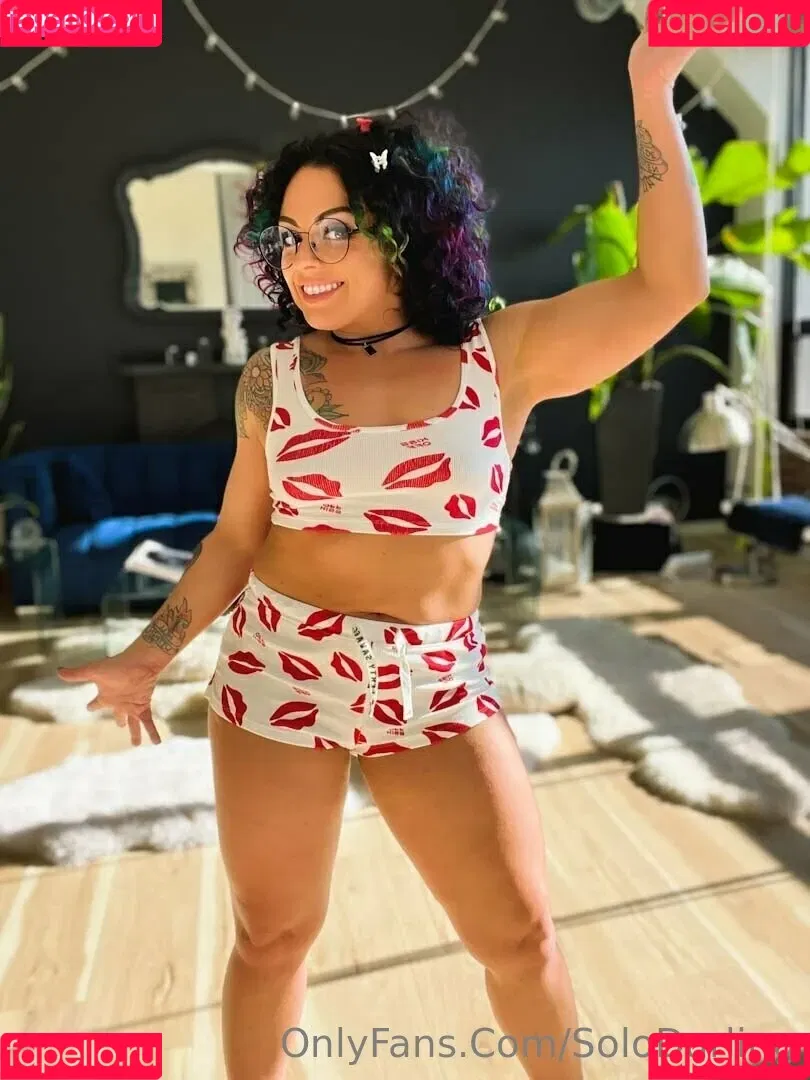 solodarling Onlyfans Photo Gallery 
