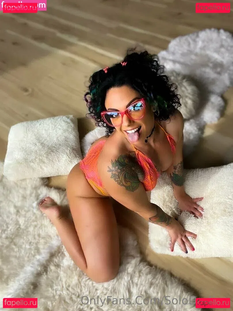 solodarling Onlyfans Photo Gallery 