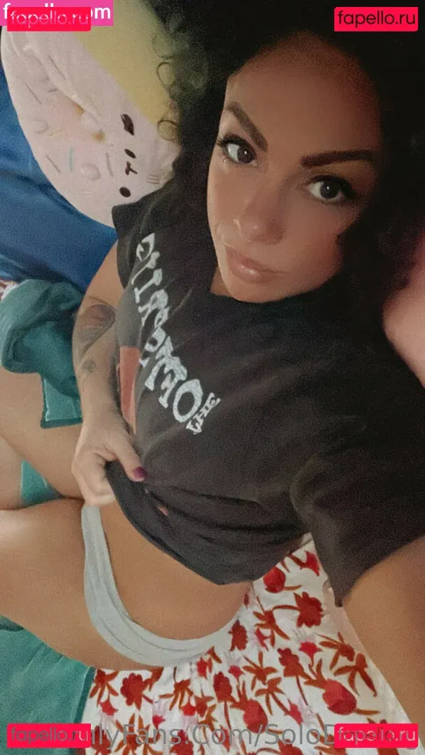 solodarling Onlyfans Photo Gallery 