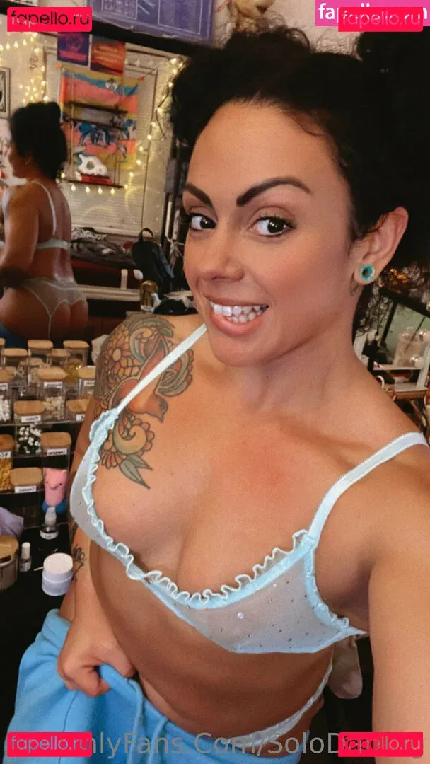 solodarling Onlyfans Photo Gallery 