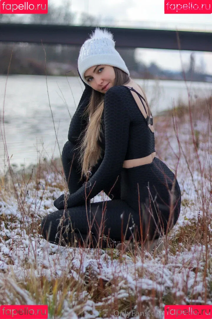arianna.xx Onlyfans Photo Gallery 