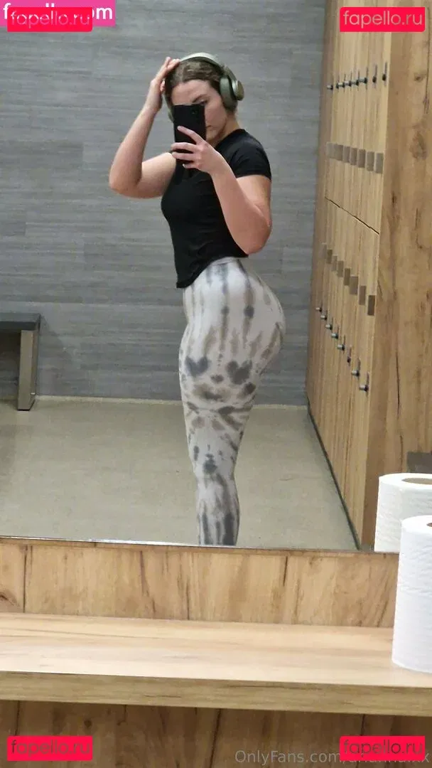 arianna.xx Onlyfans Photo Gallery 