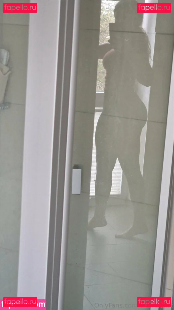 arianna.xx Onlyfans Photo Gallery 