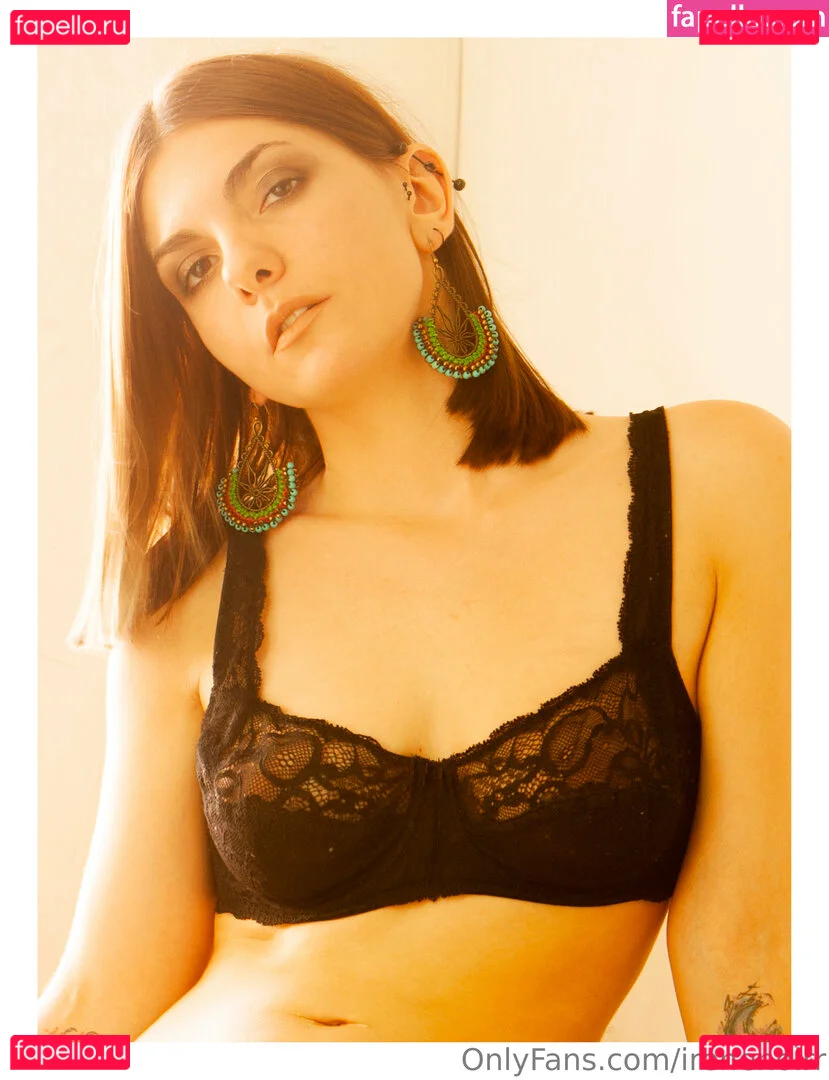 irenenoirr Onlyfans Photo Gallery 