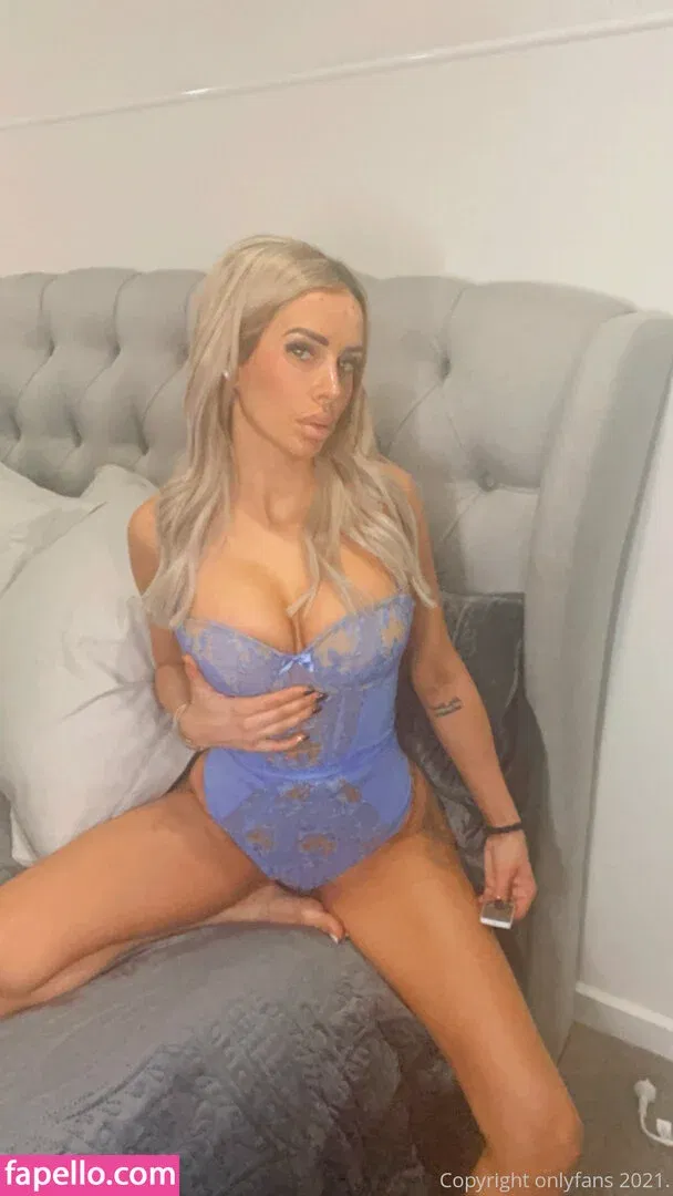 Stacey Hampton Onlyfans Photo Gallery 
