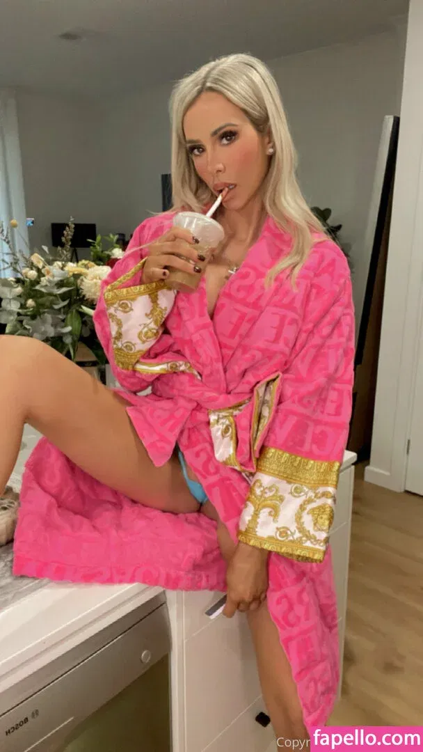 Stacey Hampton Onlyfans Photo Gallery 