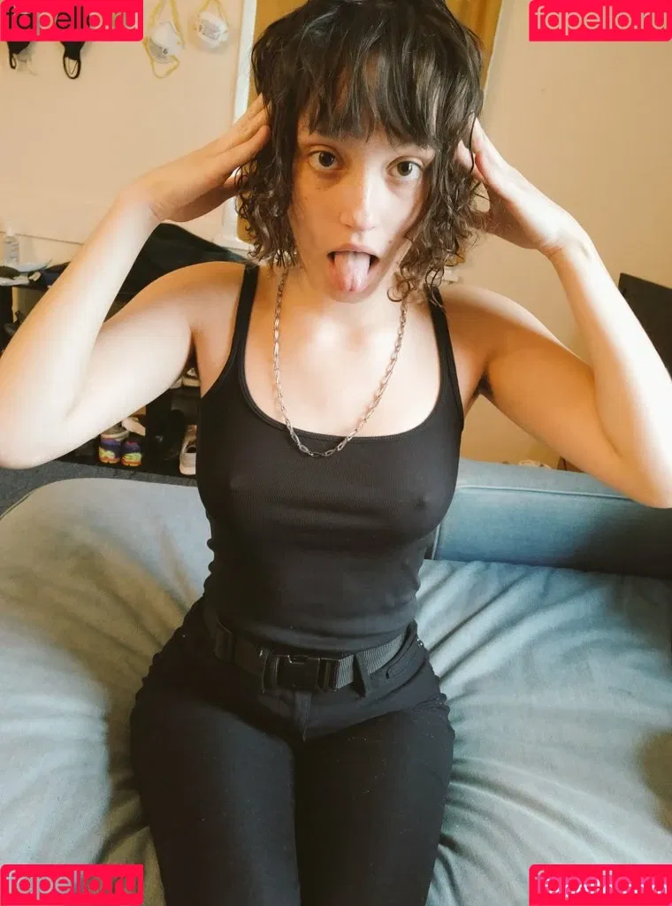 Madelyn.sk Onlyfans Photo Gallery 