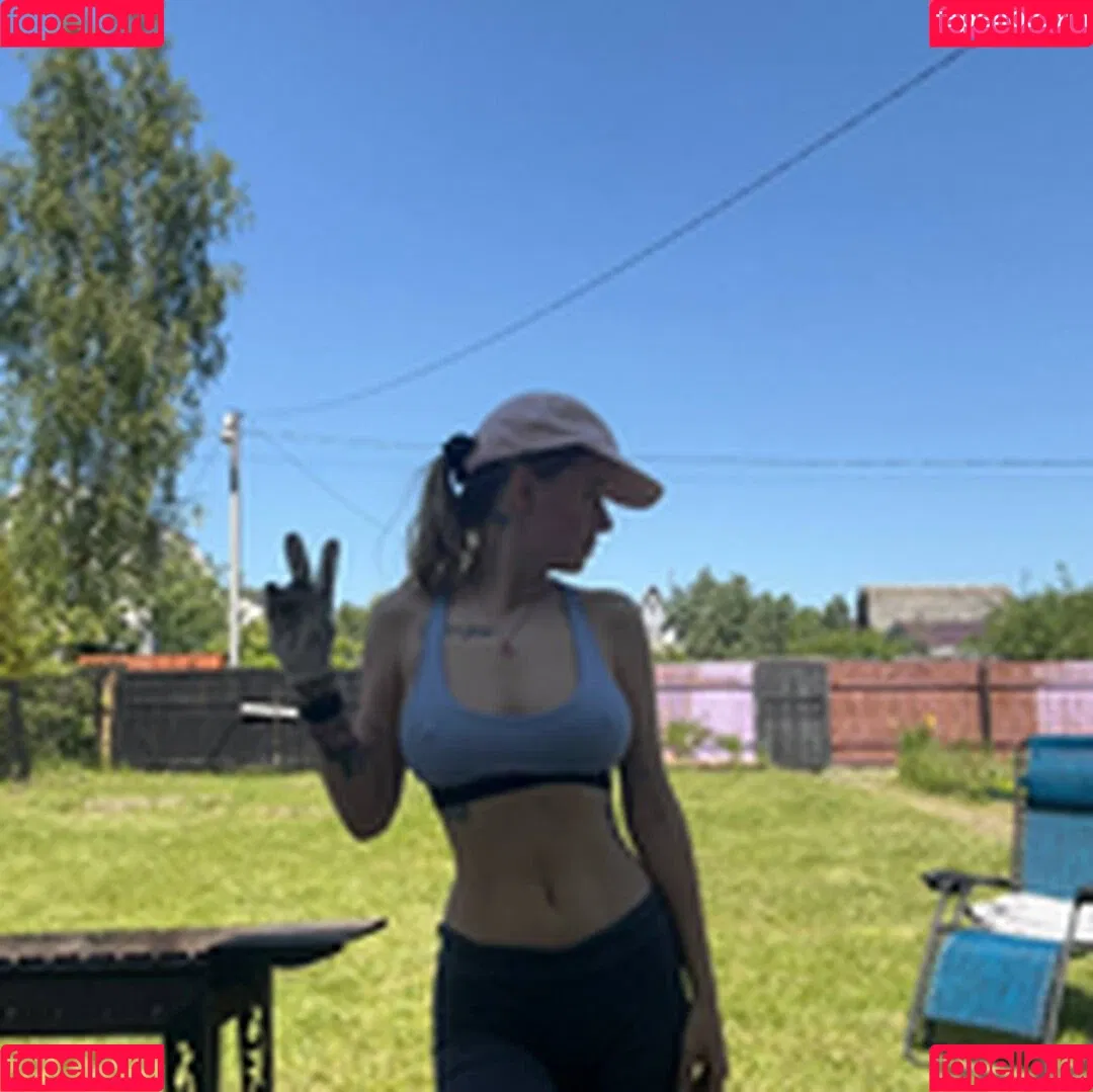 Dog Queen Onlyfans Photo Gallery 
