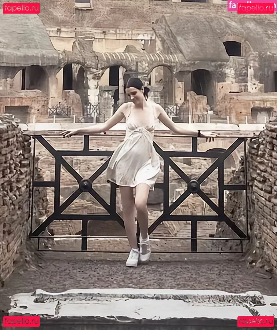 intoxikaite Onlyfans Photo Gallery 