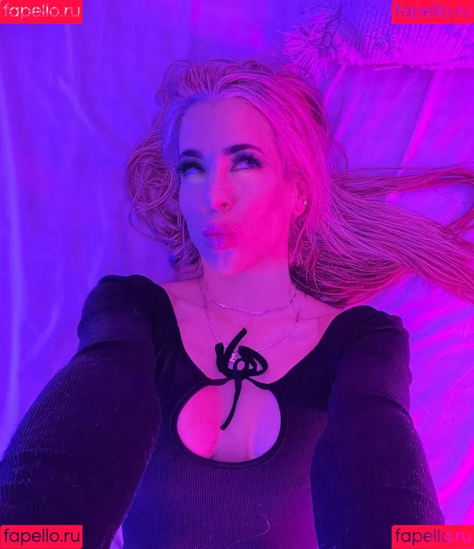 Billie Loves Onlyfans Photo Gallery 