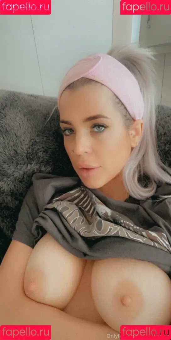 Billie Loves Onlyfans Photo Gallery 